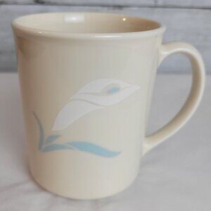 Vintage Corning Romance Mug cream Pattern White calla lily Flower tea Cup USA 38
